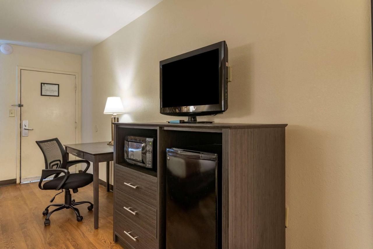 Quality Inn At Town Center Beaufort Εξωτερικό φωτογραφία