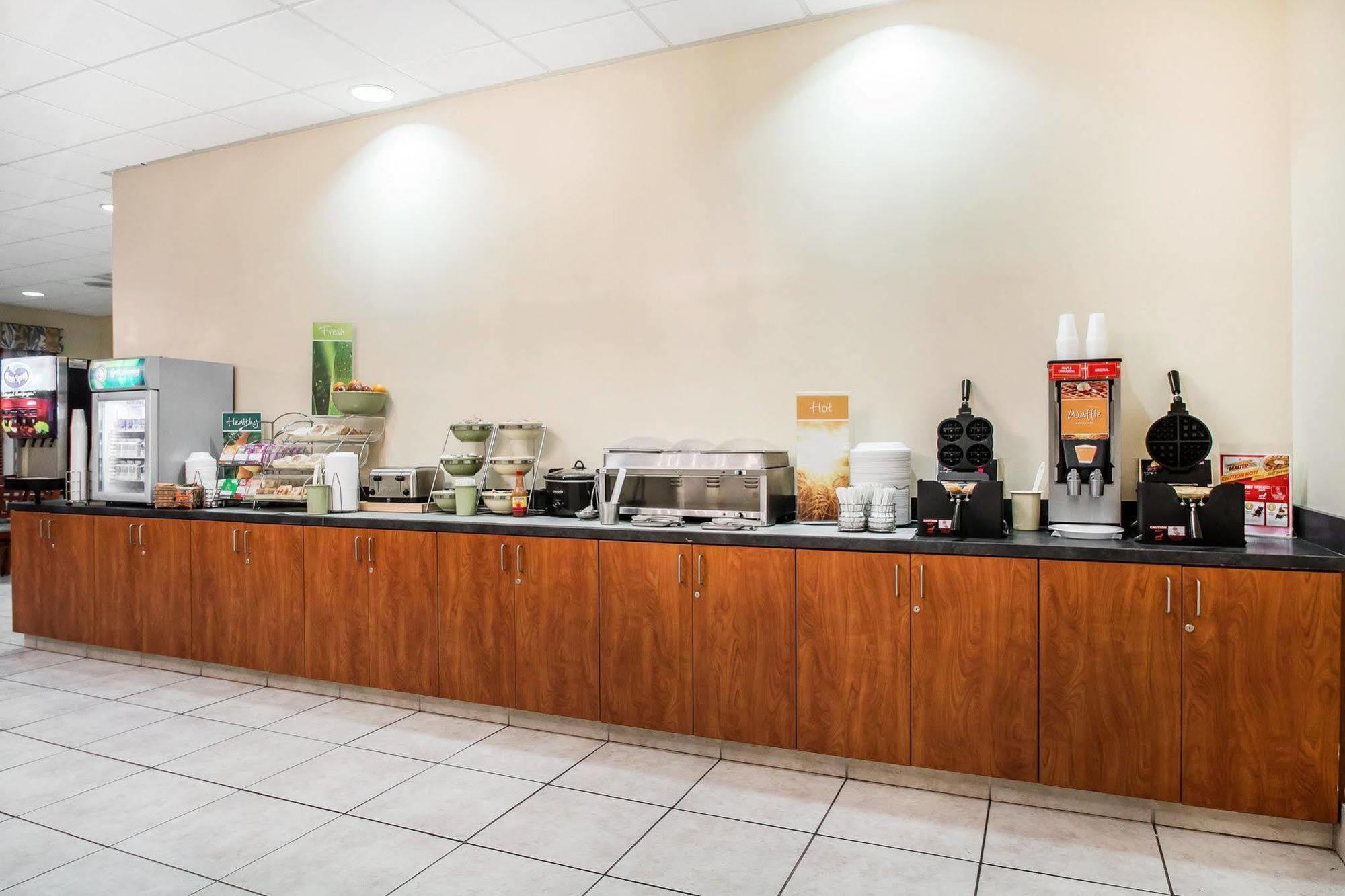Quality Inn At Town Center Beaufort Εξωτερικό φωτογραφία